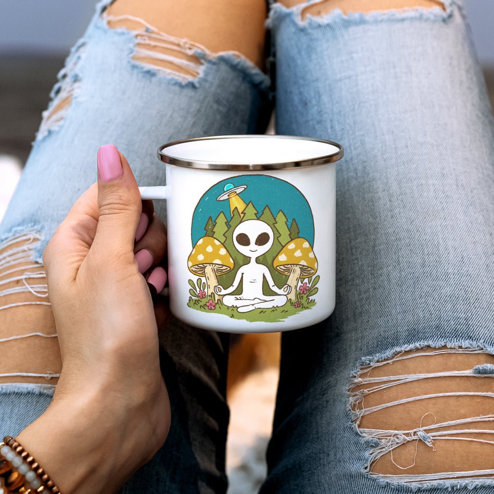 Meditating Alien Camp Mug - Loftipop